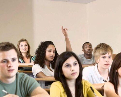 Universidades con programas de intercambio estudiantil más accesibles en Chile